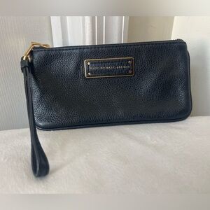 Marc by Marc Jacobs Black Pebbled Leather Wristlet EUC
